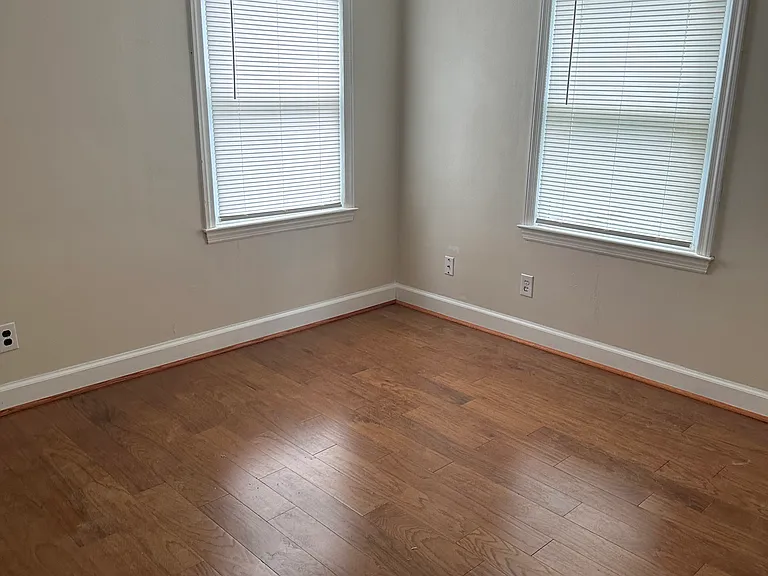 2213 W Main St — Photo 8