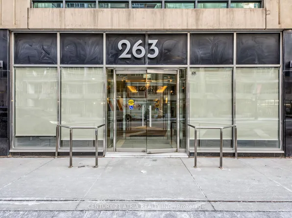263 Wellington St W #601, Toronto, ON M5V 3E6