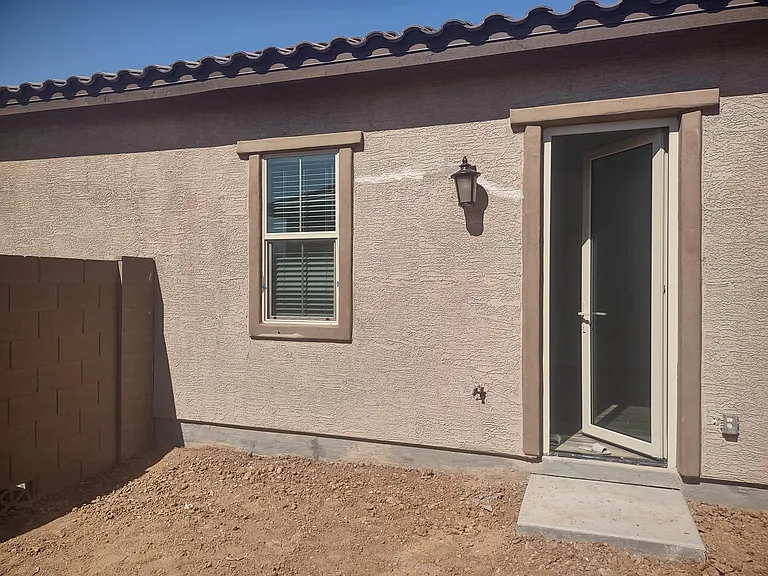 170 E Birchwood Pl — Photo 14