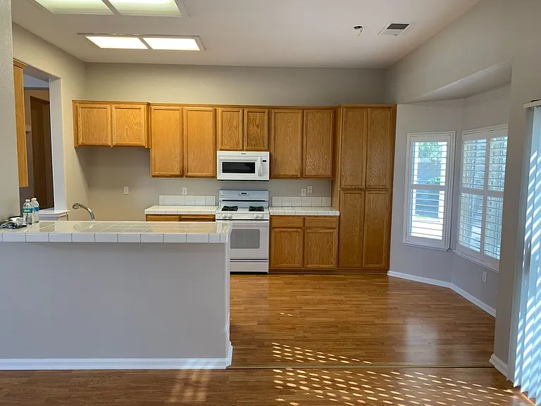 1600 Jubilee Dr — Photo 7