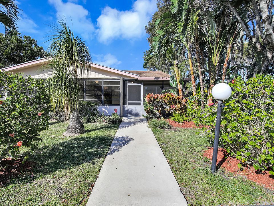 1st image of 6093 La Palma Ln