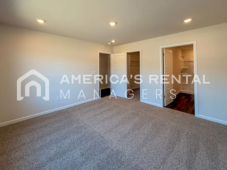 110 Jonboy Ave — Photo 11