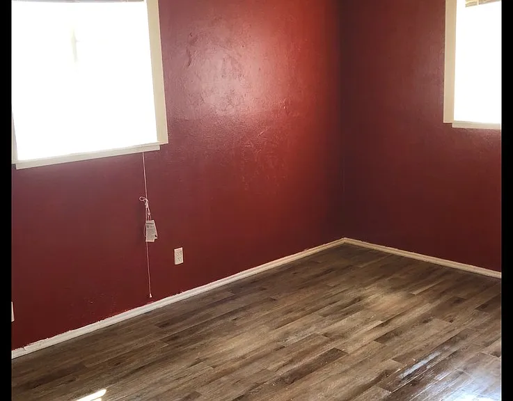 920 Gardenia St — Photo 8