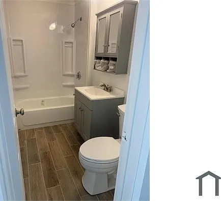 70 Arlington St #3 — Photo 5