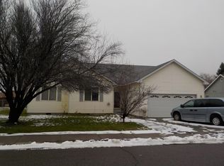 2014 W 21st Pl, Kennewick, WA 99337