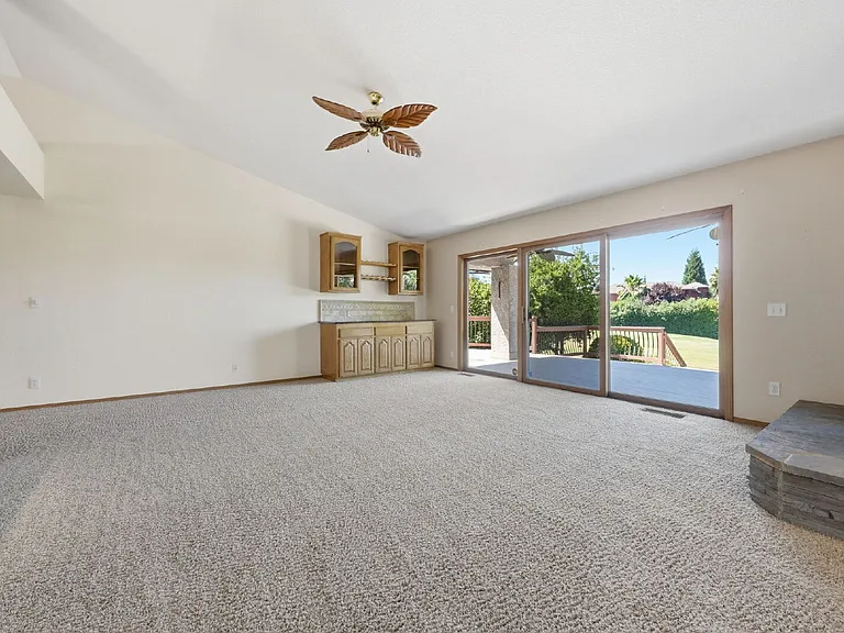 1484 Saint Andrews Dr — Photo 6