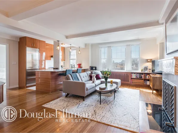 299 West 12th Street image 1 of 6