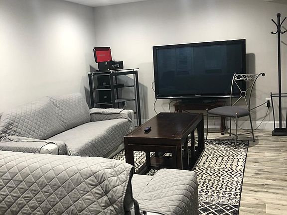 2nd image of 3111 Collie Ln