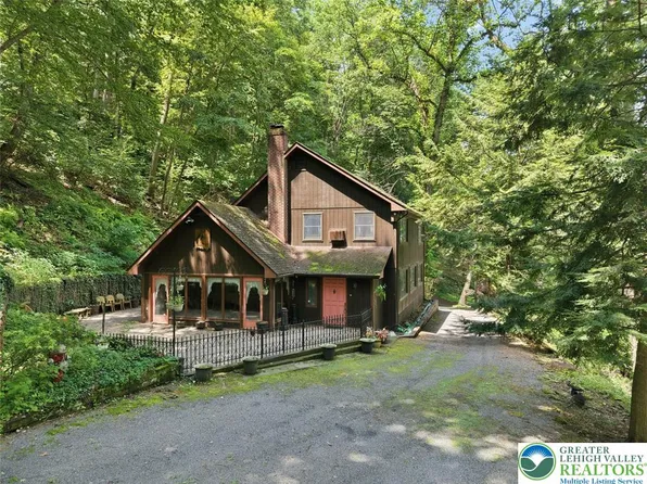 3612 River Rd, Mount Bethel, PA 18343