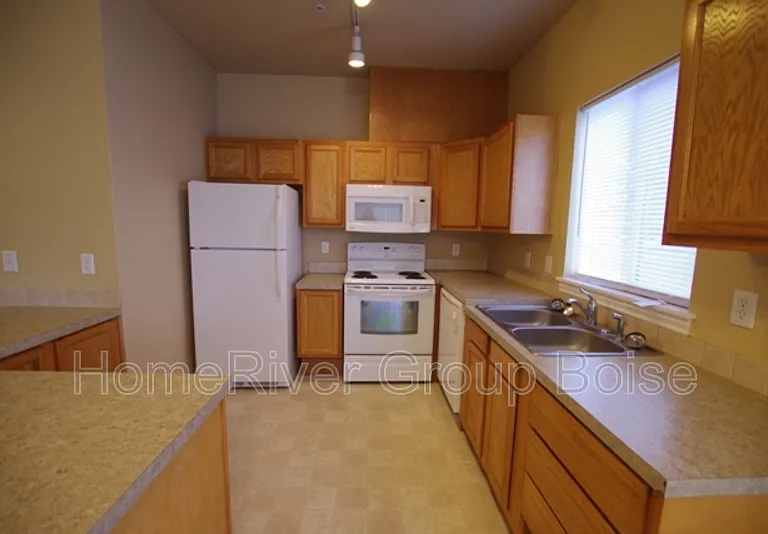 10183 W Rifleman Ln #102 — Photo 3