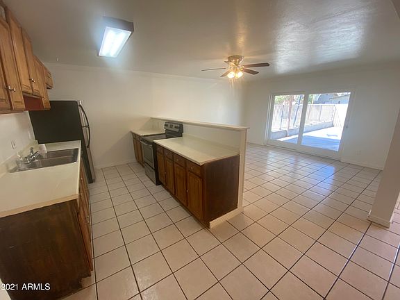 3rd image of 2928 N 53rd Ave