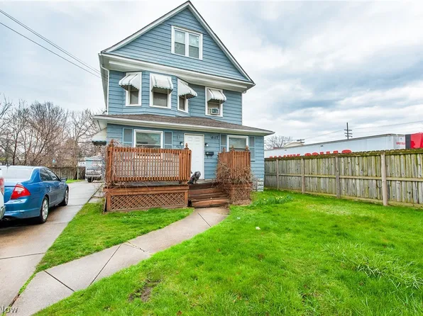 4017 E 54th St, Newburgh Heights, OH 44105