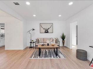 1086 Hollygrove Ln, Altadena, CA 91001