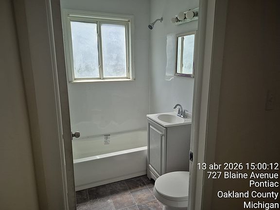 723 Blaine Ave — zillow