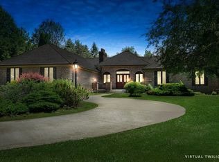 6576 Windham Ln, Long Grove, IL 60047