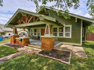834 E Broadway St, Cushing, OK 74023