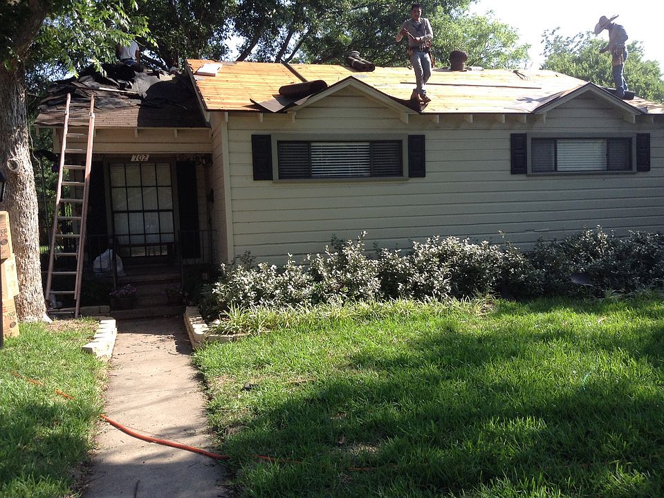 1st image of 702 Cordell St
