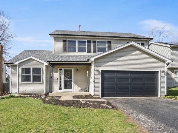 946 Pin Oak Cir, Cary, IL 60013