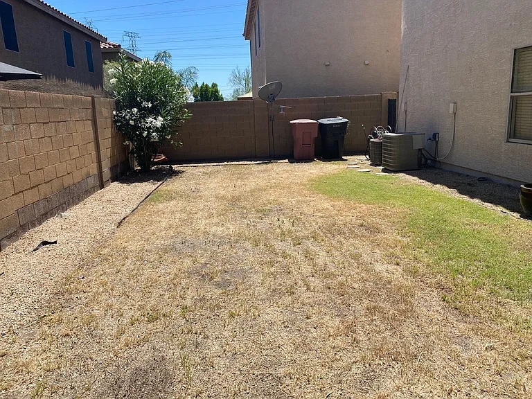 E Deer Valley Rd — Photo 23