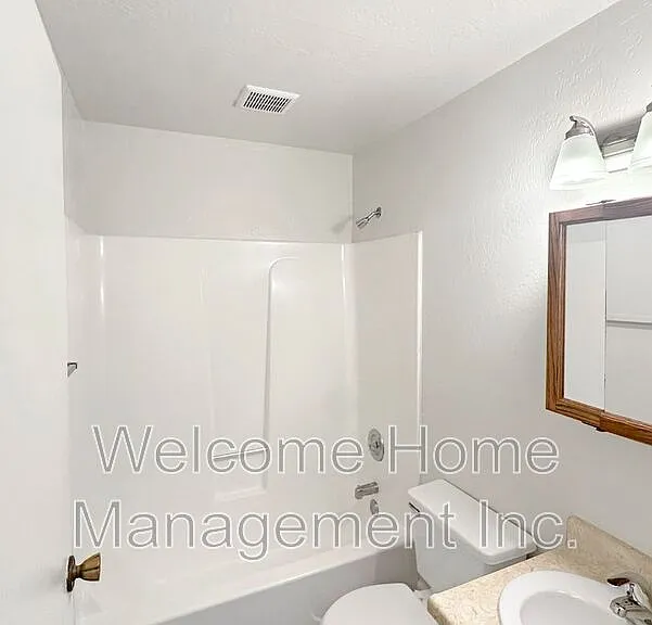 15640 Usher St #3 — Photo 6
