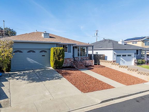 3rd image of 420 Briarwood Dr