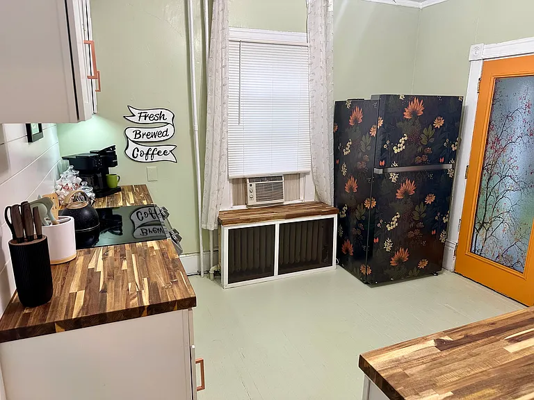 370 Woods Ave SW #A — Photo 10