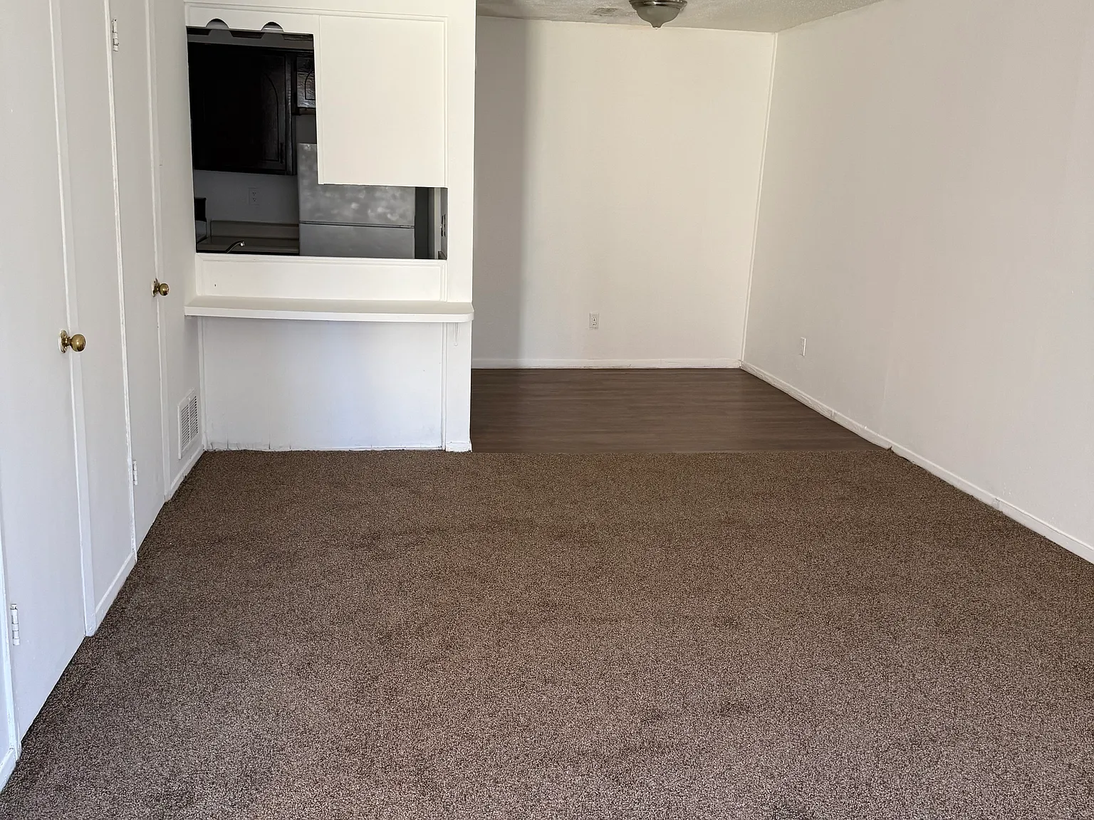 1 bed, 1.5 bath, 873 sqft, $658 — Photo 4