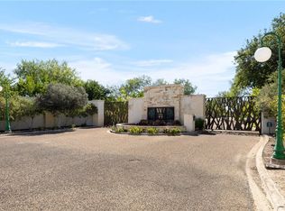 1514 Woods St, Mission, TX 78572