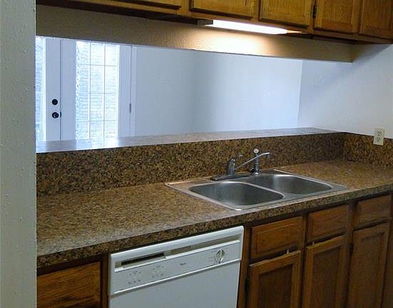 5th image of 9311 Clipperwood Pl
