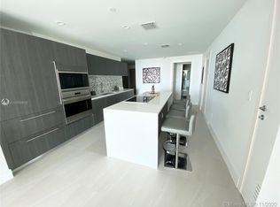 1150 102nd St PH 3, Bay Harbor Islands, FL 33154