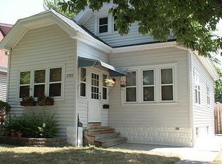 2926 S 32nd St, Milwaukee, WI 53215