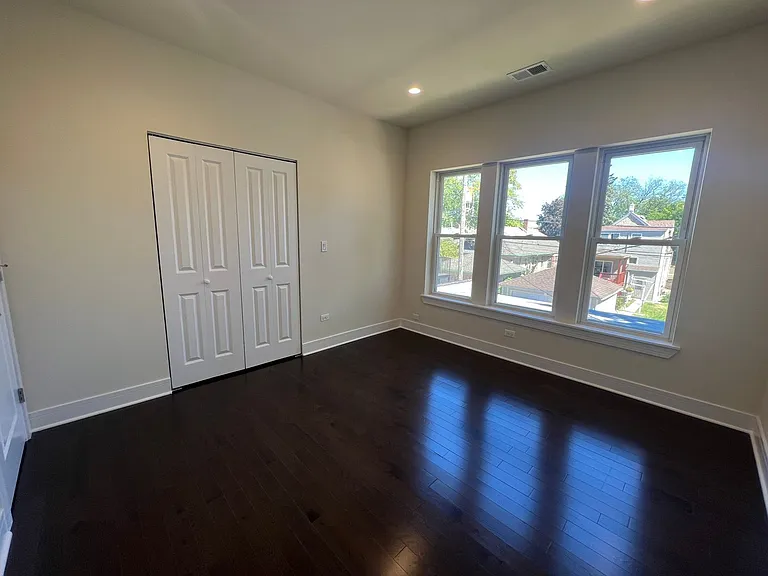 4935 N Claremont Ave #1E — Photo 6