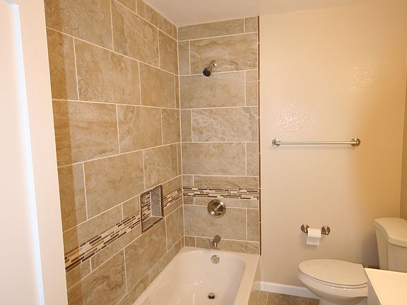 2nd image of 638 W 27th St