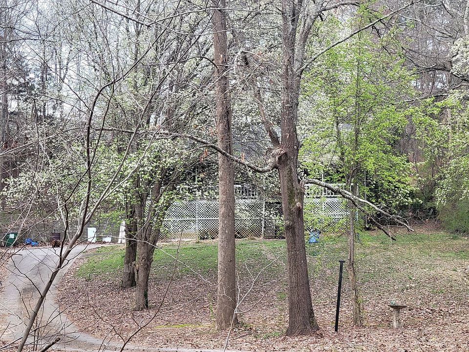 2nd image of 53 Crocker Ln