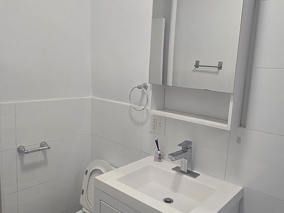 3rd image of 824 Avenue C APT C4