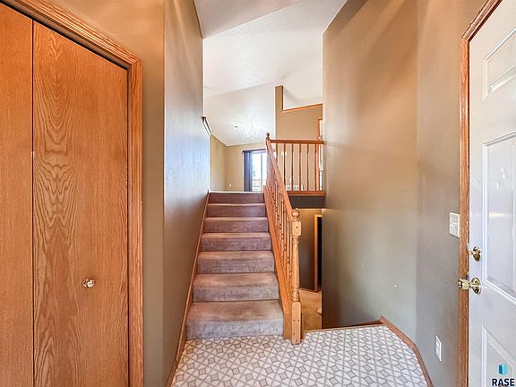 3rd image of 2709 S Chapelwood Ave