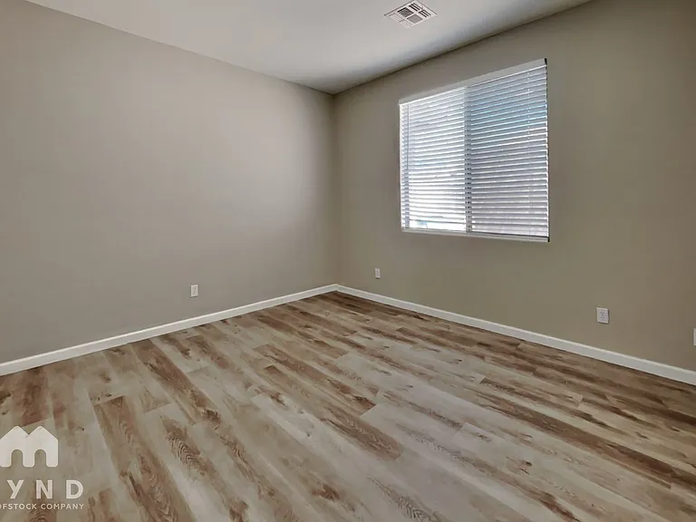 41201 N Yorktown Trl — Photo 19