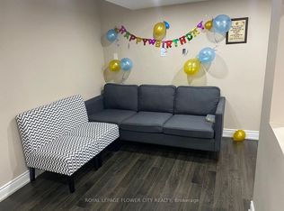 125 Don Minaker Dr #125, Brampton, ON L6P 2W1