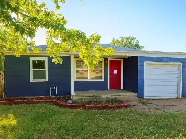 1205 Old Main St, Newton, KS 67114