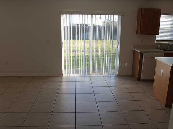 4th image of 4911 Newton Ct