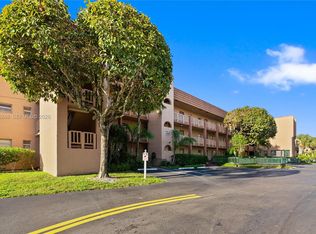 Sunrise Lakes, Sunrise, FL 33322