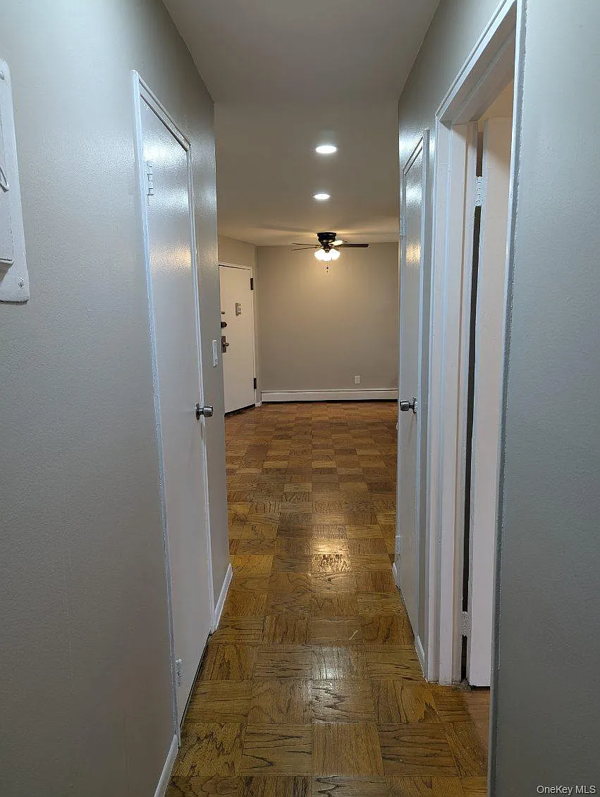 Building Photo - 1 Hemlock Dr #C152