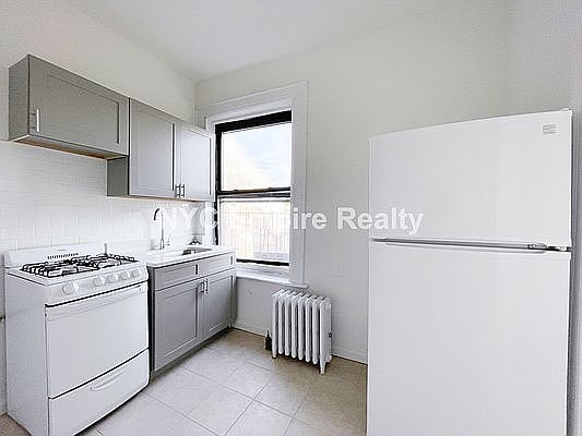 2nd image of 508 E 13th St #25