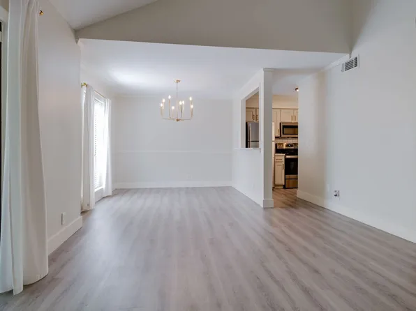 231 Summit Ridge Dr, Nashville, TN 37215