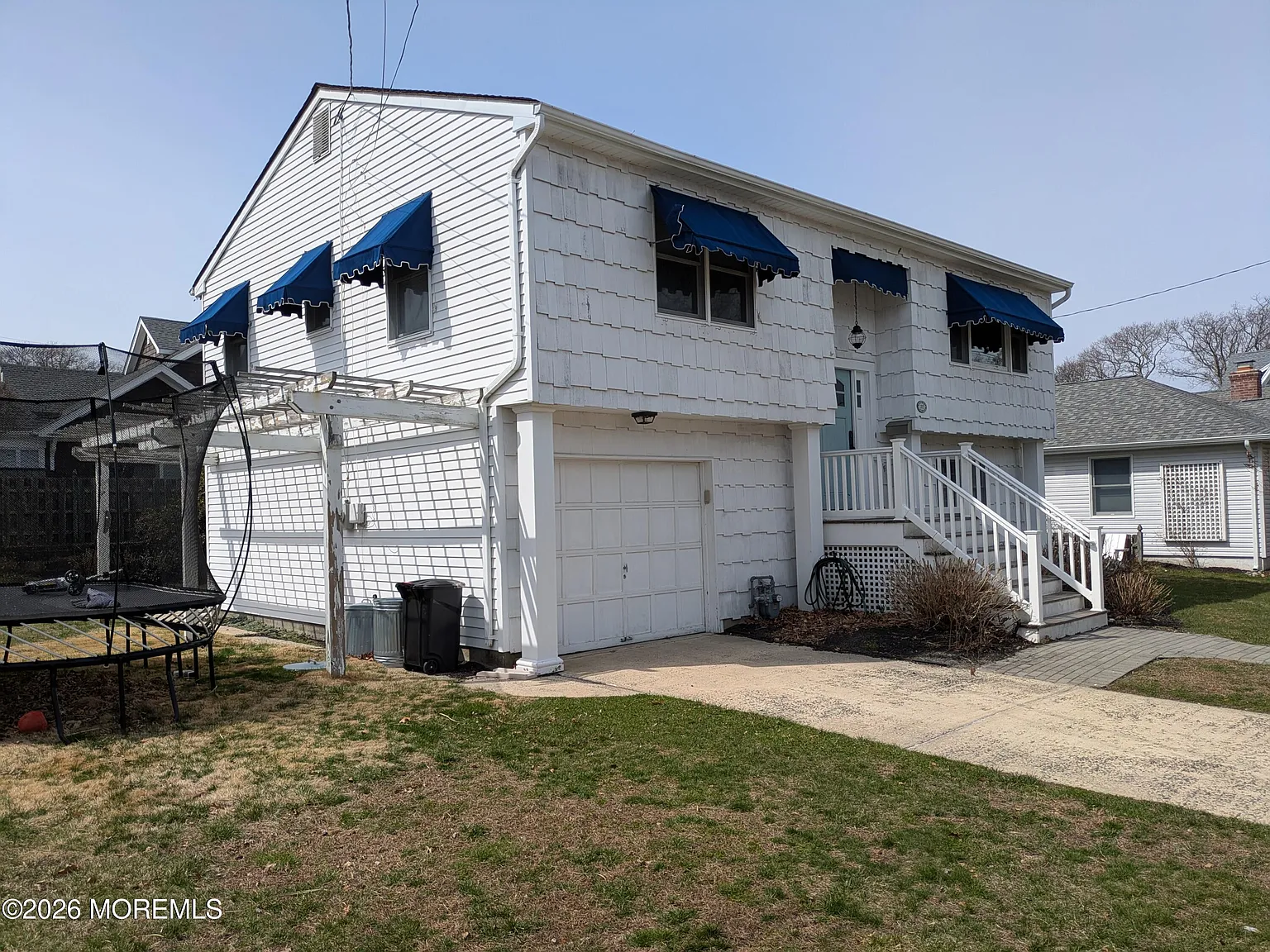 3 bed, 1728 sqft, $4,900 — Photo 3
