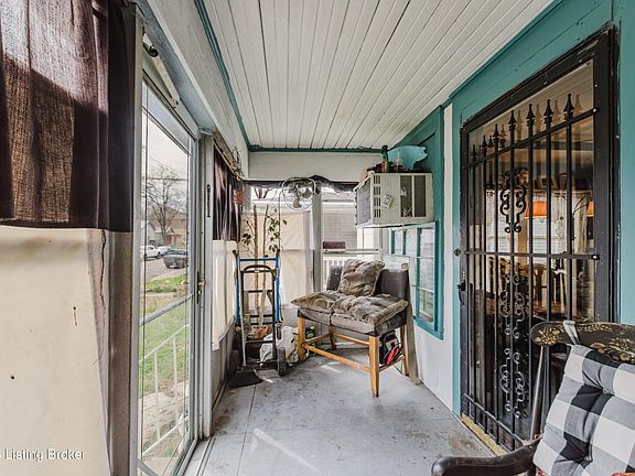 3rd image of 619 Rawlings St