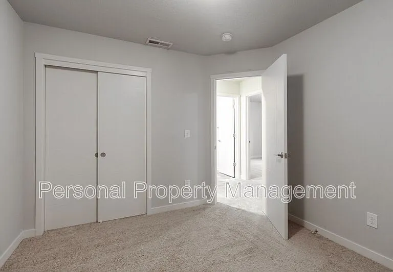 3544 NE 61st Way — Photo 15