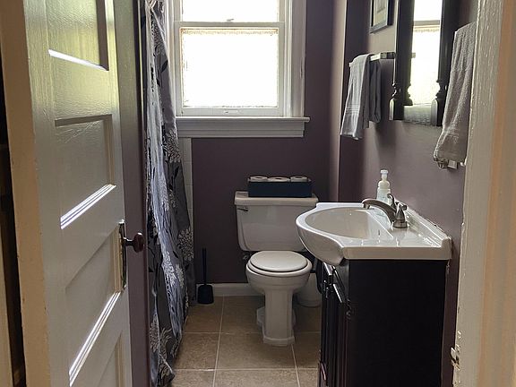 4th image of 2338 Tower Grove Ave APT 2W