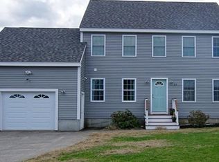 27 High St, Salisbury, MA 01952