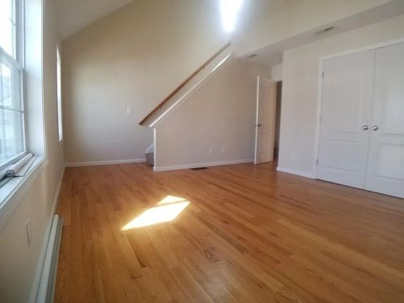 5th image of 15 Bandon Cir